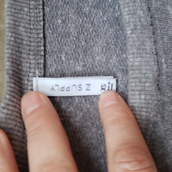 Z Supply Weekender Side Slit Oversized terry XS Gray - Picture 5 of 9